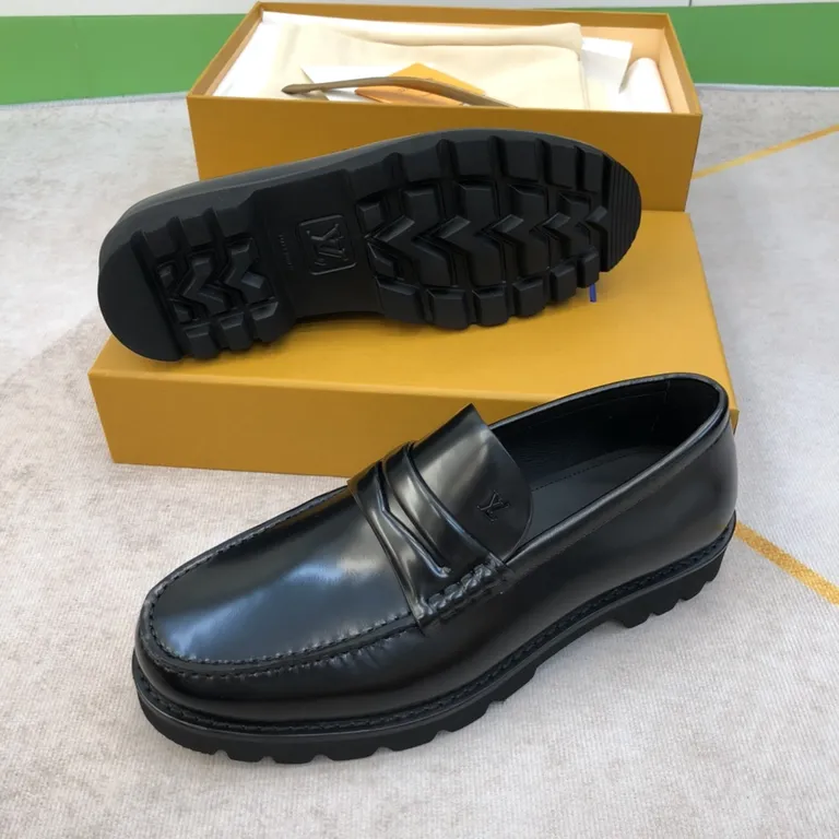 Louis Vuitton Shoe 